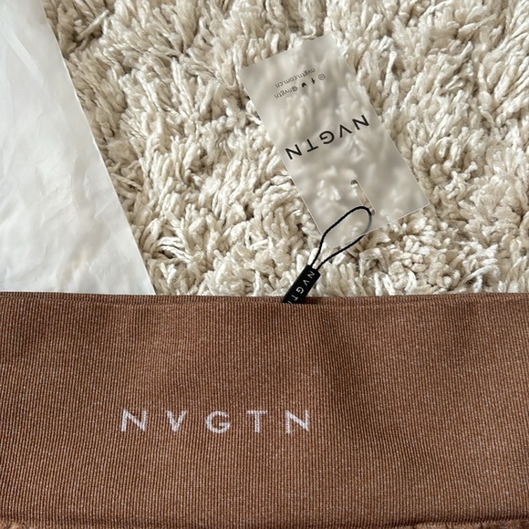BNWT mocha nvgtn shorts - Picture 2 of 3